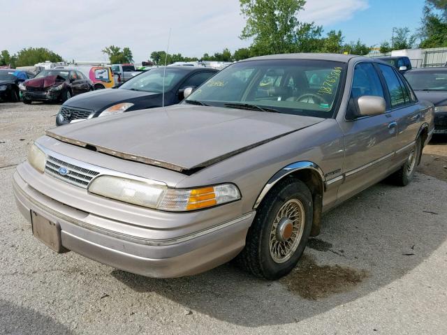 2FALP74W0RX208061 - 1994 FORD CROWN VICT TAN photo 2