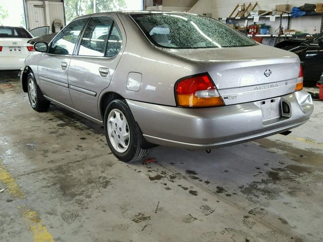 1N4DL01D8XC155663 - 1999 NISSAN ALTIMA XE SILVER photo 3