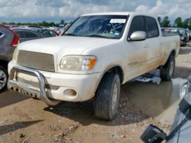 5TBET341X6S511392 - 2006 TOYOTA TUNDRA DOU WHITE photo 2