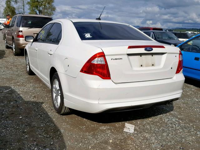 3FAHP0GA7AR216769 - 2010 FORD FUSION S WHITE photo 3