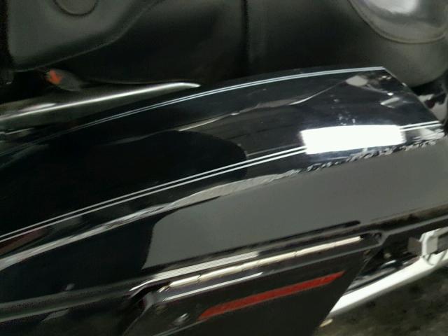 1HD1FC4138Y666255 - 2008 HARLEY-DAVIDSON FLHTCUI BLACK photo 18