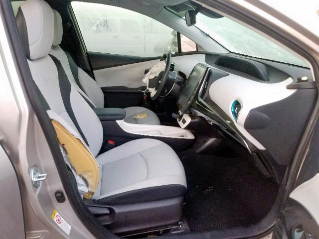 JTDKARFP0H3030107 - 2017 TOYOTA PRIUS PRIM ვერცხლისფერი ფოტო 5