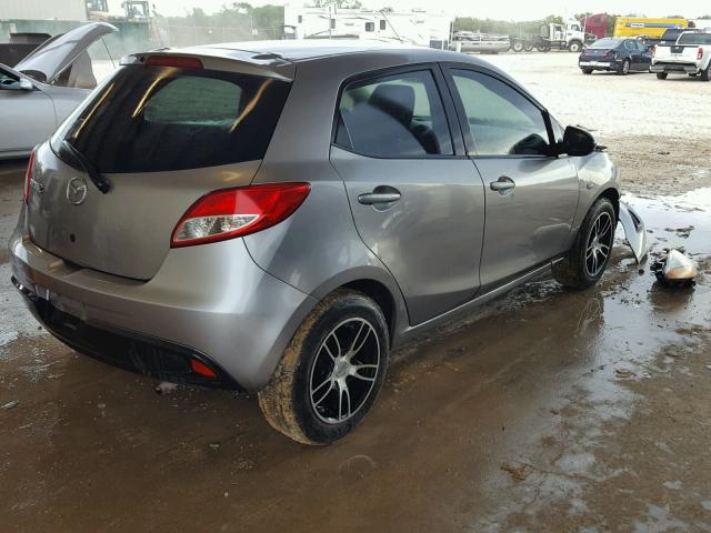 JM1DE1KY7C0147383 - 2012 MAZDA MAZDA2 SILVER photo 4