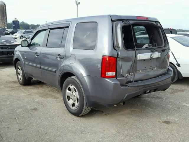 5FNYF3H29BB054796 - 2011 HONDA PILOT LX GRAY photo 3