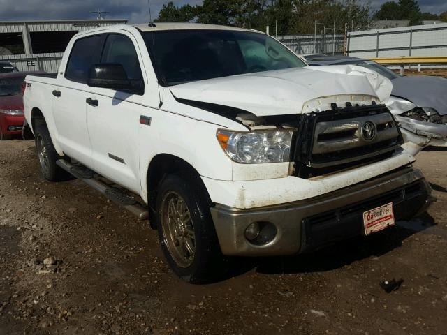 5TFDW5F1XDX321974 - 2013 TOYOTA TUNDRA CRE WHITE photo 1