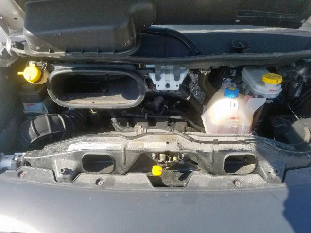 3C6TRVBG5JE140717 - 2018 RAM PROMASTER 白色 照片 7