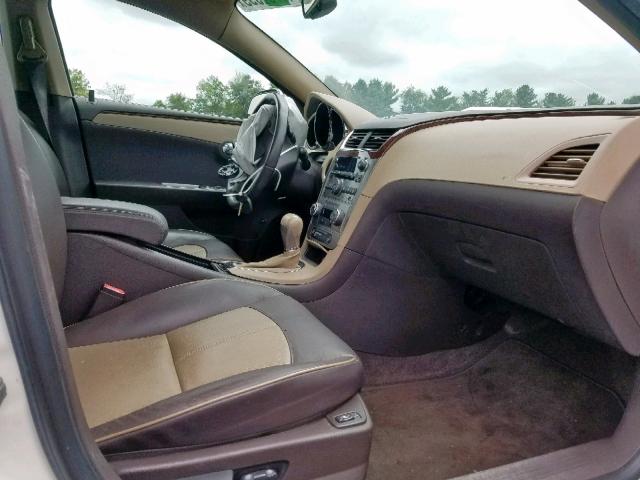 1G1ZE5E73A4116727 - 2010 CHEVROLET MALIBU LTZ თეთრი ფოტო 5