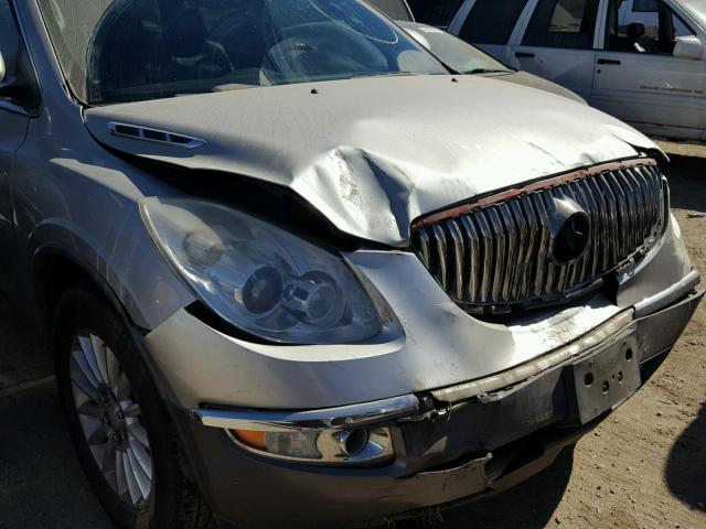 5GAER23738J201558 - 2008 BUICK ENCLAVE CX SILVER photo 9