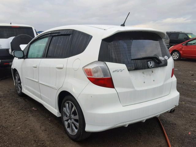 JHMGE8H65DC002773 - 2013 HONDA FIT SPORT WHITE photo 3