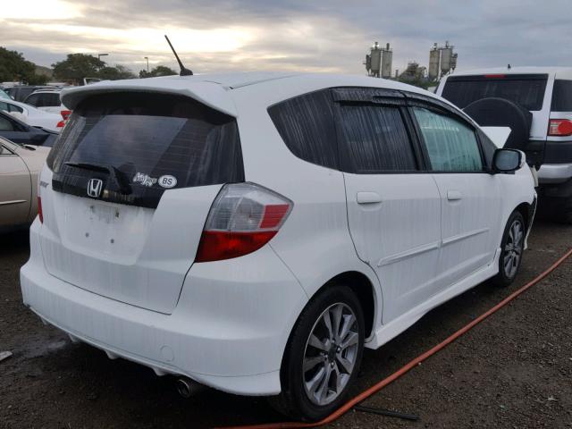 JHMGE8H65DC002773 - 2013 HONDA FIT SPORT WHITE photo 4