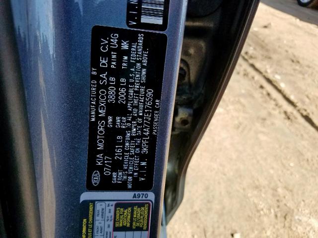 3KPFL4A77JE176590 - 2018 KIA FORTE LX GRAY photo 10