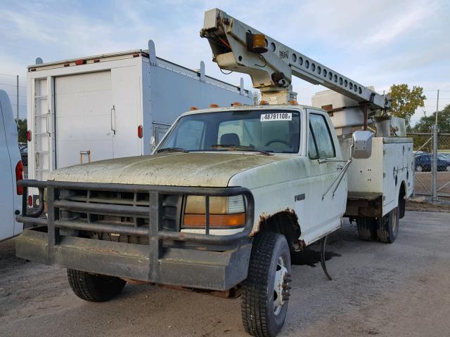 2FDLF47G6NCA70670 - 1992 FORD F SUPER DU WHITE photo 2