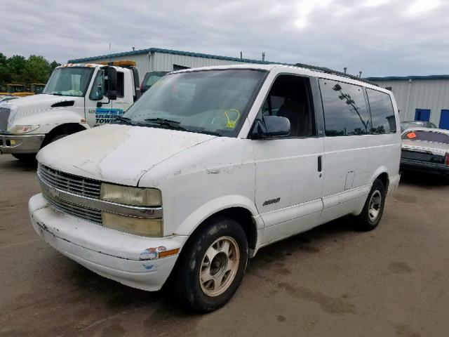 1GNDM19W6YB125563 - 2000 CHEVROLET ASTRO WHITE photo 2