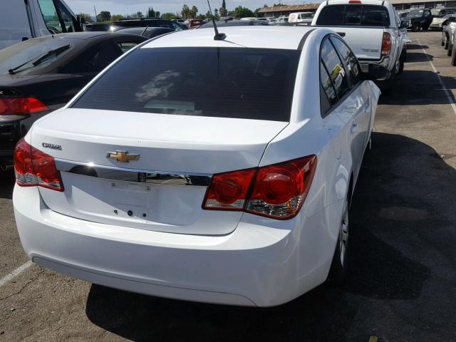 1G1PA5SHXE7219907 - 2014 CHEVROLET CRUZE LS WHITE photo 4