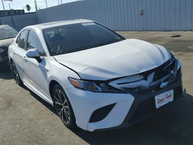 4T1B21HKXJU509100 - 2018 TOYOTA CAMRY HYBR WHITE photo 1