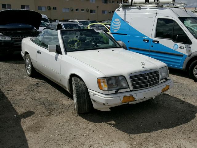 WDBEA66E1SC187998 - 1995 MERCEDES-BENZ E 320 WHITE photo 1