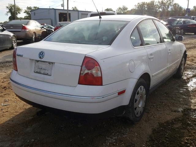 WVWPD63BX2P450820 - 2002 VOLKSWAGEN PASSAT GLS WHITE photo 4