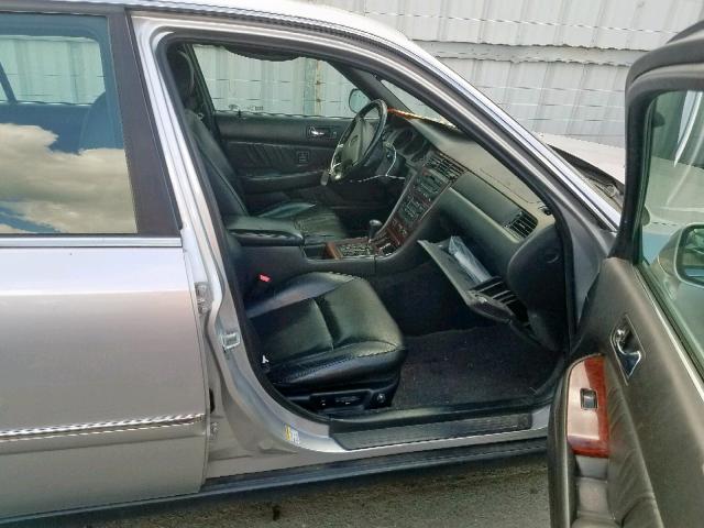 JH4KA9658YC002357 - 2000 ACURA 3.5RL GRAY photo 5