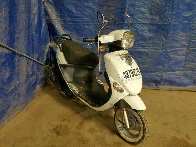 RFVPAP5AXD1110291 - 2013 GENUINE SCOOTER CO. BUDDY 50 WHITE photo 1