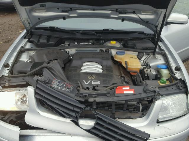 WVWMD63B2XE356968 - 1999 VOLKSWAGEN PASSAT GLS SILVER photo 7