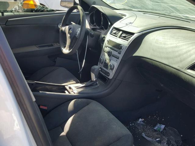 1G1ZC5E18BF362454 - 2011 CHEVROLET MALIBU 1LT თეთრი ფოტო 5