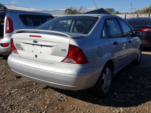 1FAFP38333W135194 - 2003 FORD FOCUS ZTS SILVER photo 4