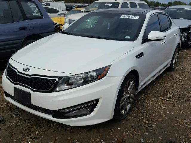 5XXGR4A68DG144091 - 2013 KIA OPTIMA SX WHITE photo 2