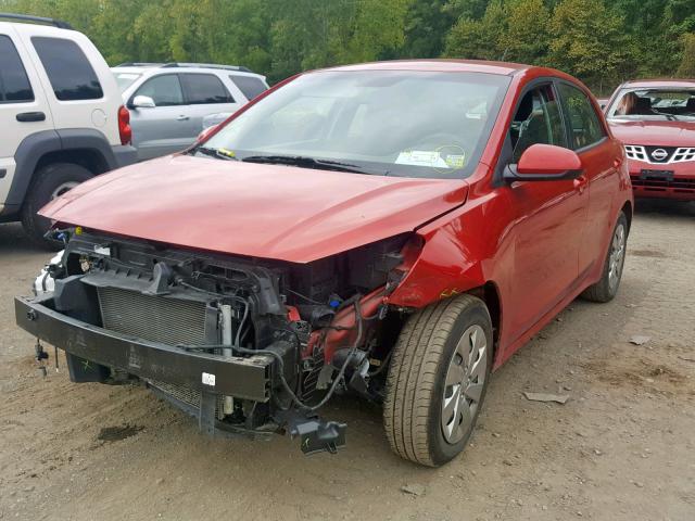 3KPA25AB3JE044711 - 2018 KIA RIO LX RED photo 2