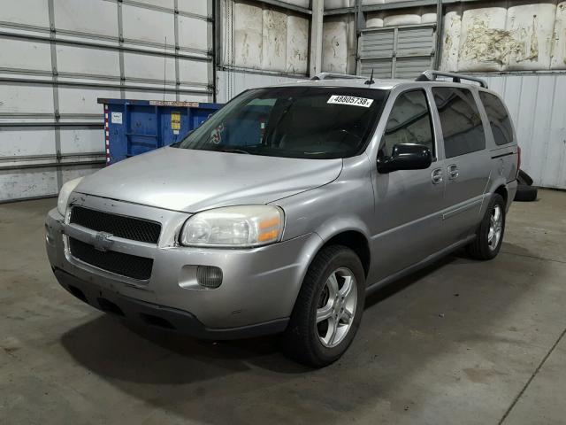 1GNDV33L75D174147 - 2005 CHEVROLET UPLANDER L SILVER photo 2