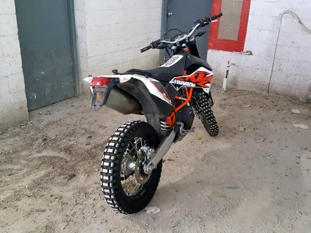 VBKLET405FM772231 - 2015 KTM 690 ENDURO WHITE photo 4