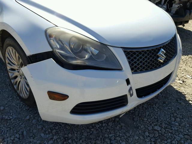 JS2RE9A34B6111159 - 2011 SUZUKI KIZASHI SE WHITE photo 9