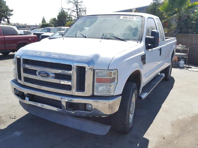 1FTSX2BR7AEA37014 - 2010 FORD F250 SUPER WHITE photo 2