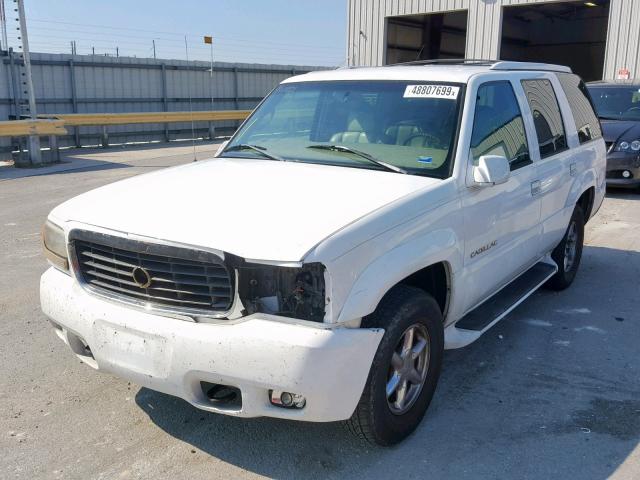 1GYEK13R6XR402461 - 1999 CADILLAC ESCALADE WHITE photo 2