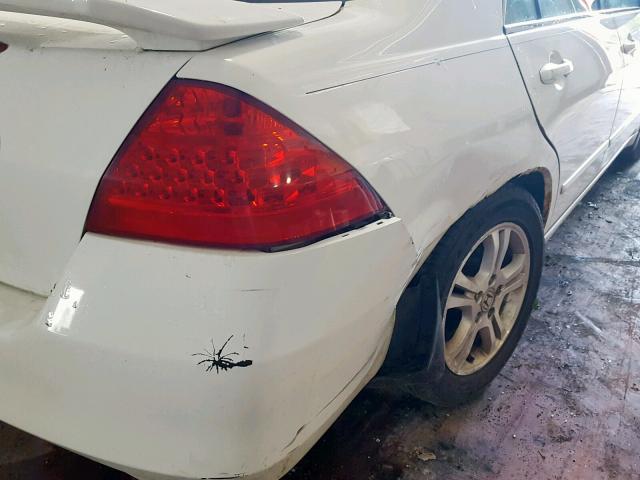 1HGCM56897A102298 - 2007 HONDA ACCORD EX WHITE photo 9