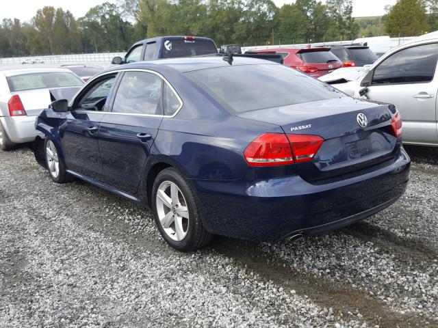 1VWBP7A39DC037569 - 2013 VOLKSWAGEN PASSAT SE BLUE photo 3