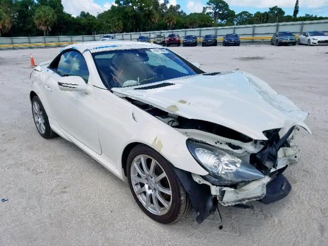 WDBWK5EA0BF234978 - 2011 MERCEDES-BENZ SLK 300 WHITE photo 1