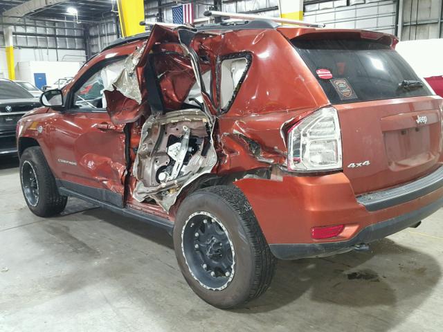 1C4NJDBB4CD612952 - 2012 JEEP COMPASS SP Pomarańczowy zdjęcie 3