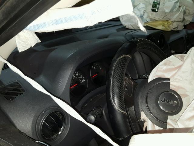 1C4NJDBB4CD612952 - 2012 JEEP COMPASS SP Pomarańczowy zdjęcie 8