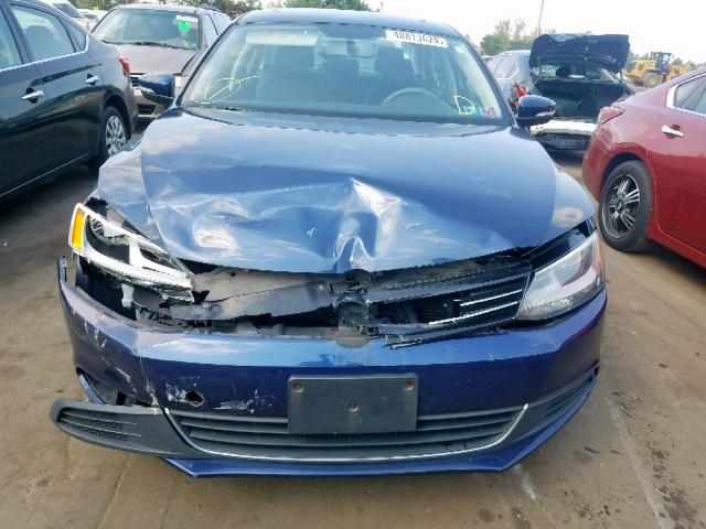 3VWDP7AJ5DM439014 - 2013 VOLKSWAGEN JETTA SE BLUE photo 9