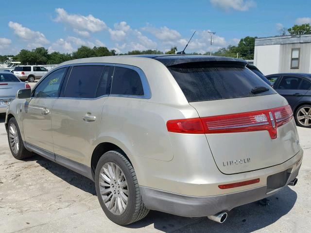 2LMHJ5FR6ABJ03541 - 2010 LINCOLN MKT GOLD photo 3