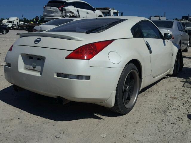 JN1AZ34EX6M352072 - 2006 NISSAN 350Z COUPE WHITE photo 4