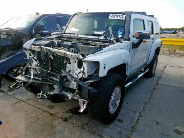 5GTDN13E978230589 - 2007 HUMMER H3 WHITE photo 2