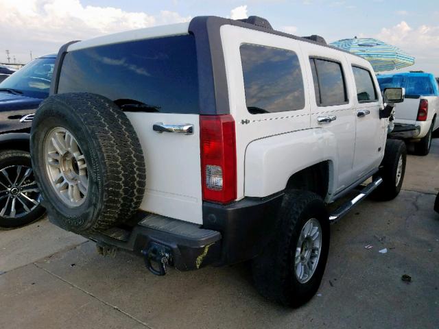 5GTDN13E978230589 - 2007 HUMMER H3 WHITE photo 4