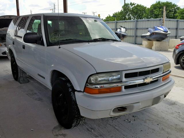 1GNDT13X14K152815 - 2004 CHEVROLET BLAZER WHITE photo 1