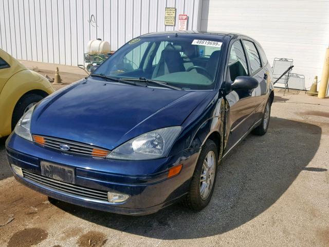 3FAHP37334R116143 - 2004 FORD FOCUS ZX5 BLUE photo 2