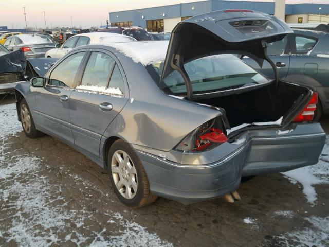 WDBRF84J85F648406 - 2005 MERCEDES-BENZ C 320 4MAT GRAY photo 3