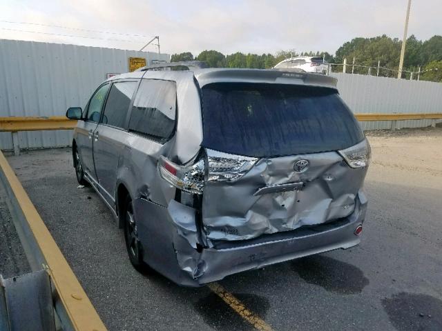 5TDXZ3DC7HS832342 - 2017 TOYOTA SIENNA SE SILVER photo 3