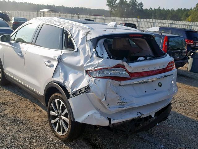 5LMCJ3C94KUL09271 - 2019 LINCOLN MKC RESERV WHITE photo 9