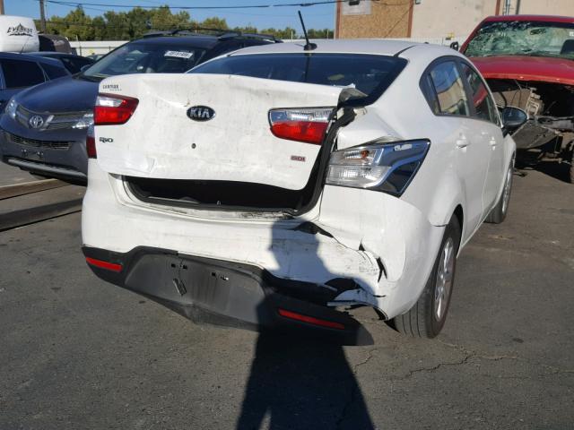 KNADM4A36E6407425 - 2014 KIA RIO LX WHITE photo 4