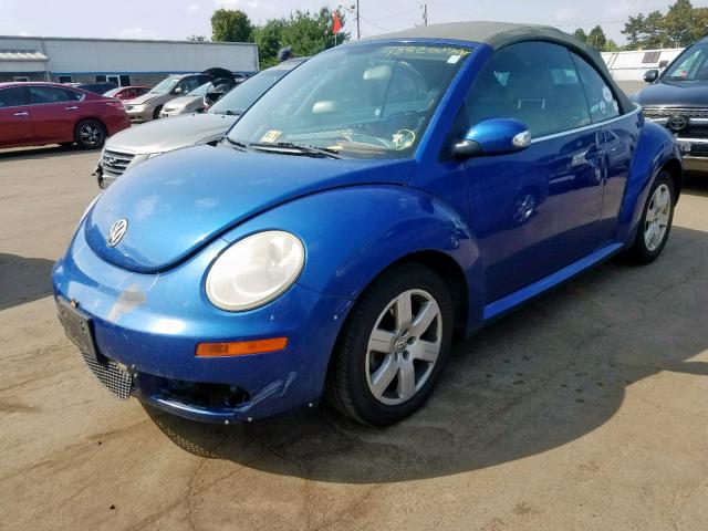 3VWPF31Y97M423828 - 2007 VOLKSWAGEN NEW BEETLE ლურჯი ფოტო 2